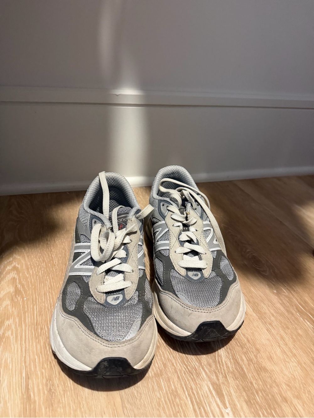 New Balance Women's 990 Grey Athletic Sneakers - Picture 2 of 2